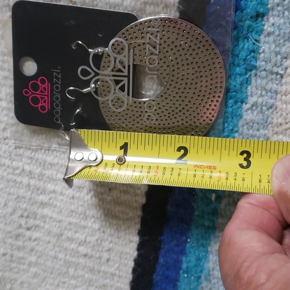 Paparazzi "Dotted Delicacy" Silver-tone Hoop style earrings NWT - Picture 3 of 6